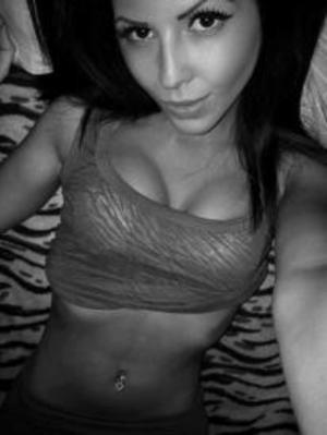 Laura from Washington is looking for adult webcam chat