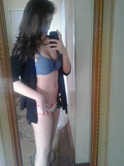 Payton is a cheater looking for a guy like you!