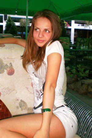 Iona from Amalga, Utah is looking for adult webcam chat