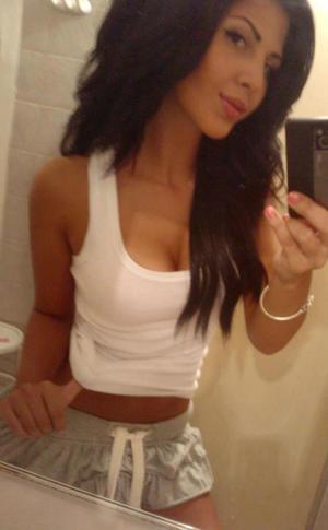 Looking for local cheaters? Take Aliza from California home with you