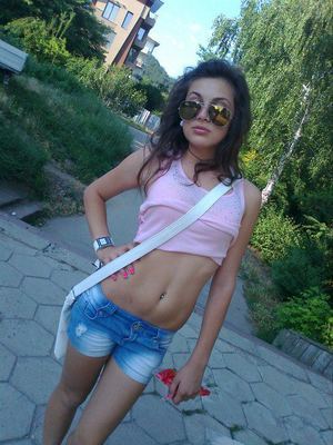 Escorts like Saniya are down to fuck you now!