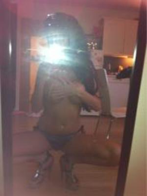 Shelby from Ohio is looking for adult webcam chat