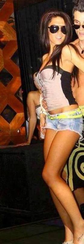 Cheaters like Joelle from Kansas are looking for you
