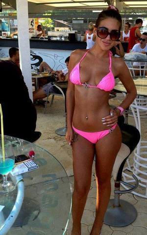 Escorts like Hanna are down to fuck you now!