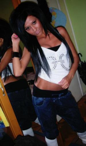 Leigh is a cheater looking for a guy like you!