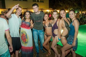 Looking for local cheaters? Take Kaylie from Texas home with you
