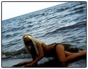 Looking for local cheaters? Take Cassandra from Indiana home with you