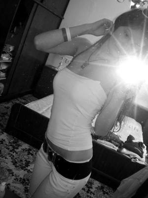 Tania from Ohio is interested in nsa sex with a nice, young man