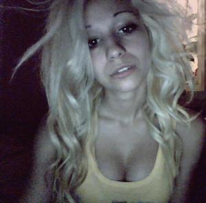 Janett from Montana is looking for adult webcam chat