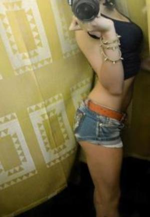 Looking for girls down to fuck? Kimberlee from California is your girl