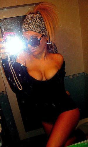 Looking for girls down to fuck? Sandra from Michigan is your girl