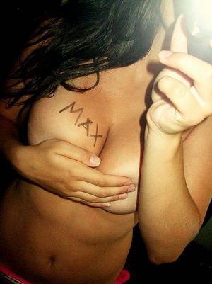 Meet local singles like Juanita from California who want to fuck tonight