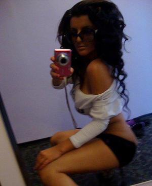 Looking for girls down to fuck? Dominique from Minnesota is your girl