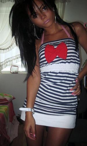 Meet local singles like Isabel from Ohio who want to fuck tonight