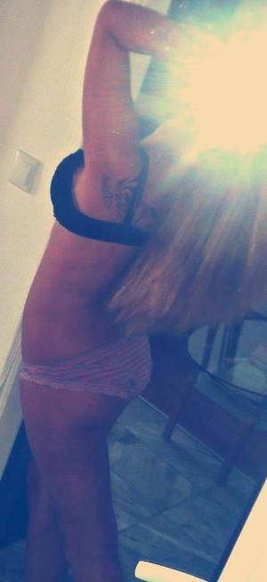 Cheryll from West Fairlee, Vermont is looking for adult webcam chat