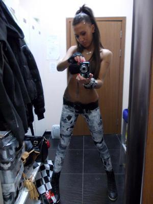 Larissa is a cheater looking for a guy like you!