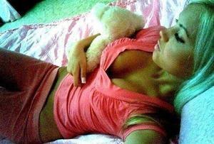 Escorts like Nikki are down to fuck you now!