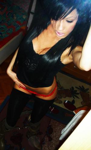 Camille from Iowa is the best local fuck buddy you can ever find