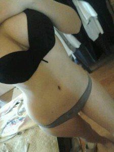 Meet 21-Year-Old Gianna from Virginia, She's Online Now